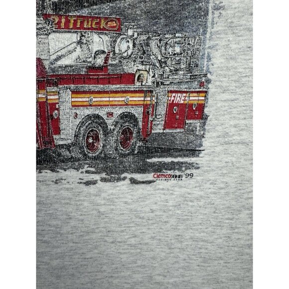 Vintage Y2K Hell's Hells Kitchen Fire Department New York FDNY Truck Thrashed - Picture 5 of 16